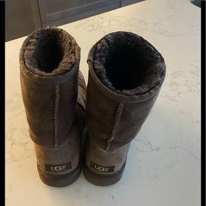 Chocolate  uggs classic now $15 or I  will donate